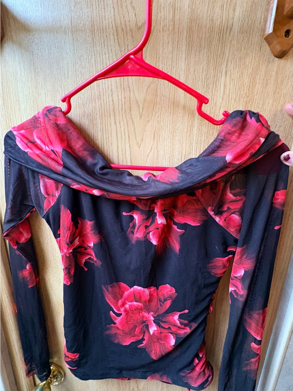 Madden Girl Black Long-Sleeve Floral Off-Shoulder Top with Red Bloom